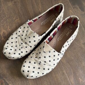 Toms • Tan Black Polka Dot Slip On Shoes 7